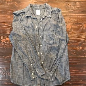 Gap jean shirt